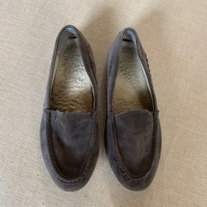 Vionic McKenzie Charcoal Suede Flats - 7.5